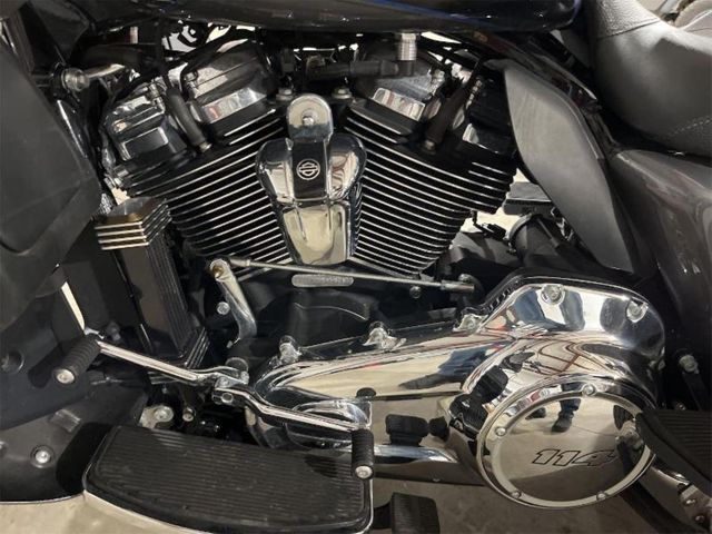 2021 Harley-Davidson Trike Tri Glide Ultra | Granite City, Illinois | MasterCars Company Inc. 2021 Harley-Davidson Trike Tri Glide Ultra | Granite City, Illinois | MasterCars Company Inc.