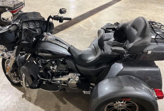 2021 Harley-Davidson Trike Tri Glide Ultra | Granite City, Illinois | MasterCars Company Inc. 2021 Harley-Davidson Trike Tri Glide Ultra | Granite City, Illinois | MasterCars Company Inc.