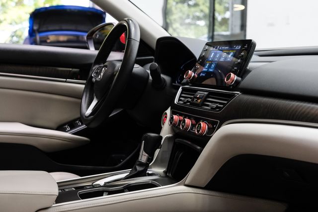 2021 Honda Accord EX-L AUTO, ROOF,BACK-UP CAM, HTD LTH, 61K MILES | Carrollton, TX | Texas Vehicle Exchange
