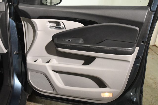 2021 Honda Pilot Touring | Branford, CT | Sound Auto Wholesalers 2021 Honda Pilot Touring | Branford, CT | Sound Auto Wholesalers