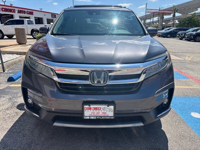 2021 Honda Pilot Touring w/Rear Captain's Chairs | San Antonio, TX | Clear Choice Automotive South 2021 Honda Pilot Touring w/Rear Captain's Chairs | San Antonio, TX | Clear Choice Automotive South