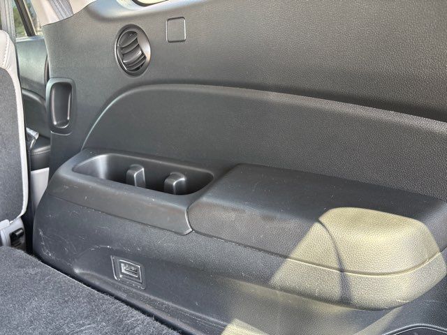 2021 Honda Pilot Touring w/Rear Captain's Chairs | San Antonio, TX | Clear Choice Automotive South