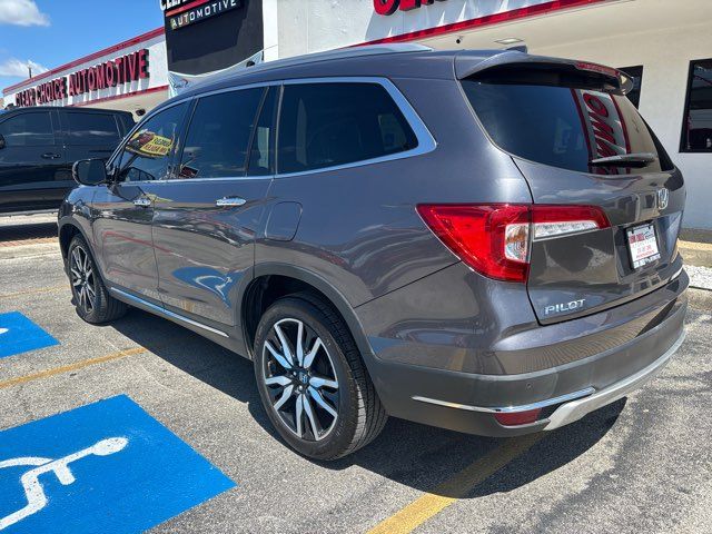 2021 Honda Pilot Touring w/Rear Captain's Chairs | San Antonio, TX | Clear Choice Automotive South