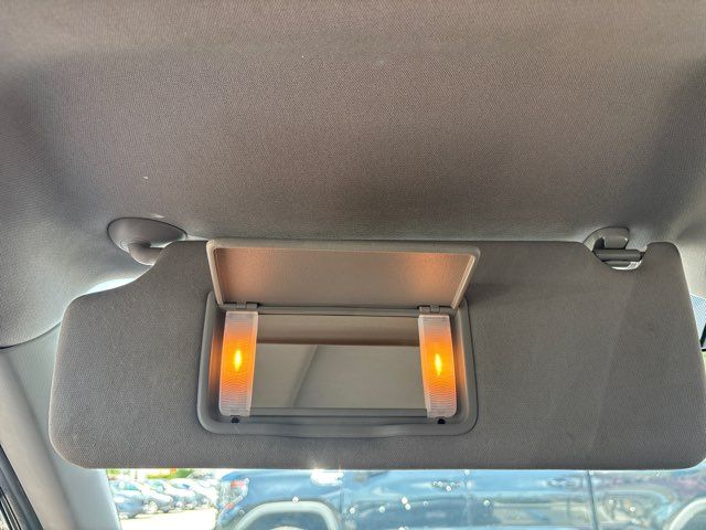 2021 Honda Pilot Touring w/Rear Captain's Chairs | San Antonio, TX | Clear Choice Automotive South