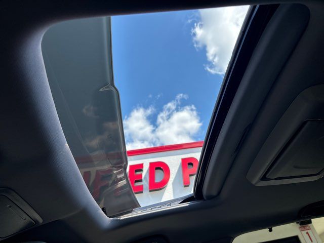 2021 Honda Pilot Touring w/Rear Captain's Chairs | San Antonio, TX | Clear Choice Automotive South 2021 Honda Pilot Touring w/Rear Captain's Chairs | San Antonio, TX | Clear Choice Automotive South