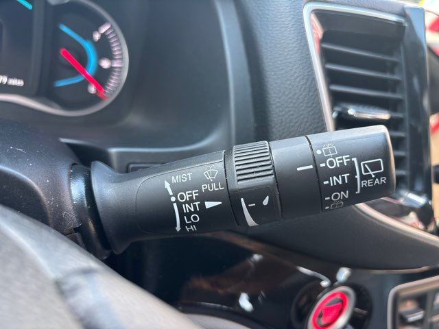 2021 Honda Pilot Touring w/Rear Captain's Chairs | San Antonio, TX | Clear Choice Automotive South