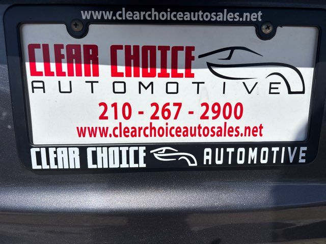 2021 Honda Pilot Touring w/Rear Captain's Chairs | San Antonio, TX | Clear Choice Automotive South