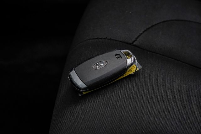 2021 Hyundai ELANTRA SEL ConveniencePkg OneOwner | Dallas, TX | Stevens Motor Company LLC