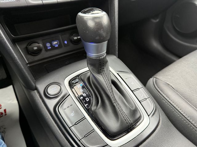 2021 Hyundai KONA LIMITED Sunroof Leather | Canton, Ohio | Ohio Auto Warehouse LLC 2021 Hyundai KONA LIMITED Sunroof Leather | Canton, Ohio | Ohio Auto Warehouse LLC