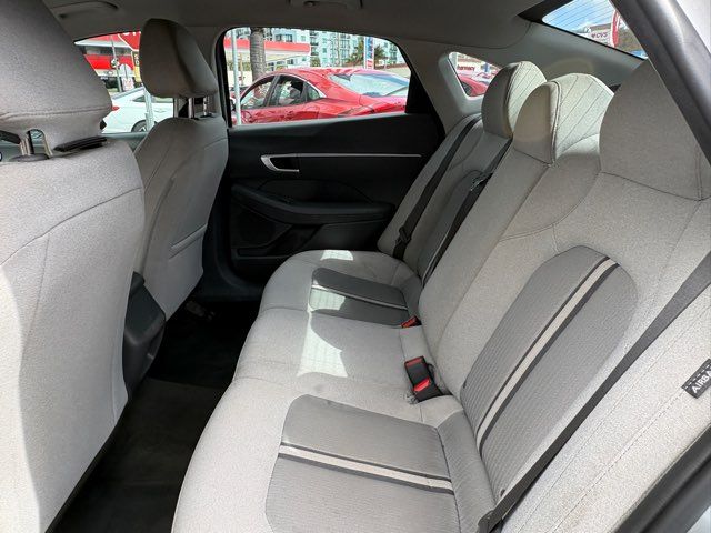 2021 Hyundai SONATA SE