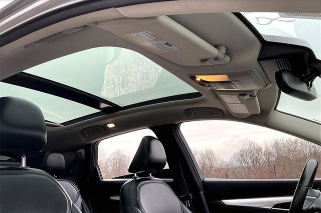 2021 INFINITI QX50 Luxe