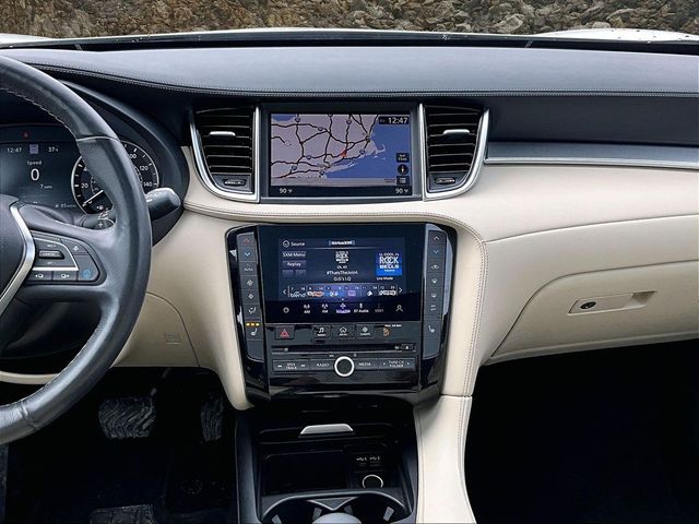 2021 INFINITI QX50 Essential