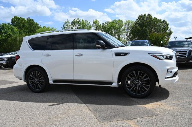 2021 INFINITI QX80 Premium Select