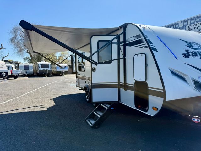 2021 Jayco X213
