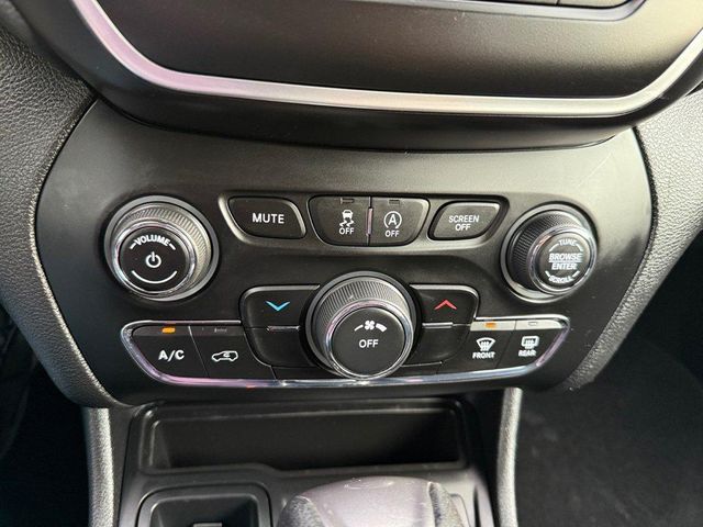 2021 Jeep Cherokee Latitude FWD | Arlington Heights, IL | Gmotorcars