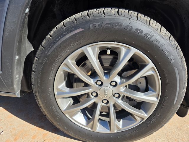 2021 Jeep Cherokee Latitude Plus | Arlington, TX | Tray Rogers dba Southwest Collision Center   