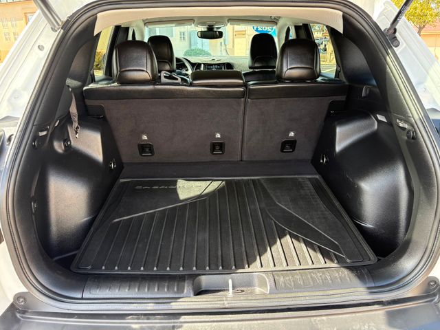 2021 Jeep Cherokee Latitude Lux 2021 Jeep Cherokee Latitude Lux