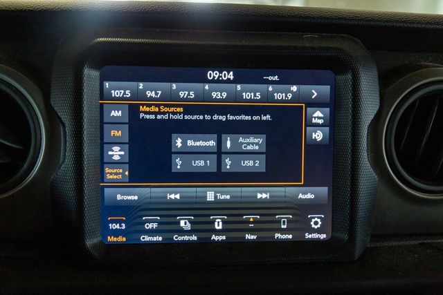 2021 Jeep Gladiator 4WD Willys Technology Group Convenience