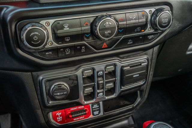 2021 Jeep Gladiator Rubicon 4X4 / ONE TEXAS OWNER / CLEAN CARFAX | Austin, TX | Rocky Mountain Truck Stop Austin