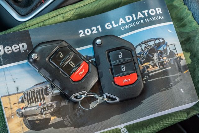 2021 Jeep Gladiator Rubicon 4X4 / ONE TEXAS OWNER / CLEAN CARFAX | Austin, TX | Rocky Mountain Truck Stop Austin 2021 Jeep Gladiator Rubicon 4X4 / ONE TEXAS OWNER / CLEAN CARFAX | Austin, TX | Rocky Mountain Truck Stop Austin