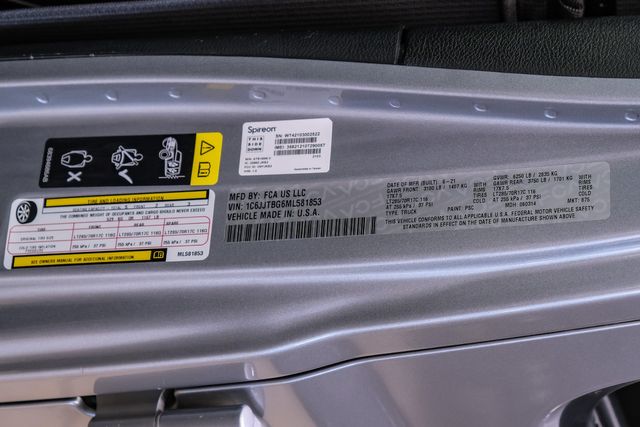 2021 Jeep Gladiator Rubicon 4X4 LIFTED,BUMPER,WINCH,LED'S,HTD LTH,35K | Carrollton, TX | Texas Vehicle Exchange