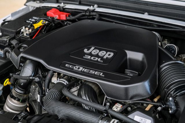 2021 Jeep Gladiator Rubicon 4X4 LIFTED, DIESEL,ONLY 35K,AUTO | Carrollton, TX | Texas Vehicle Exchange