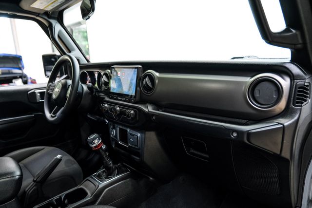 2021 Jeep Gladiator Sport  4x4,BUMPERS,LED'S, FUEL,6 SPEED, 39K MILES | Carrollton, TX | Texas Vehicle Exchange