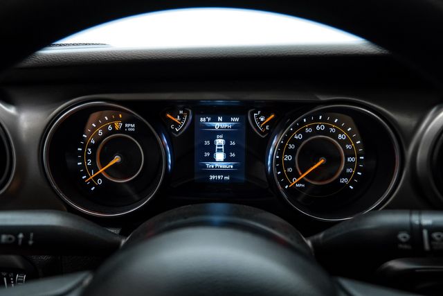 2021 Jeep Gladiator Sport 4x4,BUMPERS,LED'S, FUEL,6 SPEED, 39K MILES | Carrollton, TX | Texas Vehicle Exchange 2021 Jeep Gladiator Sport 4x4,BUMPERS,LED'S, FUEL,6 SPEED, 39K MILES | Carrollton, TX | Texas Vehicle Exchange