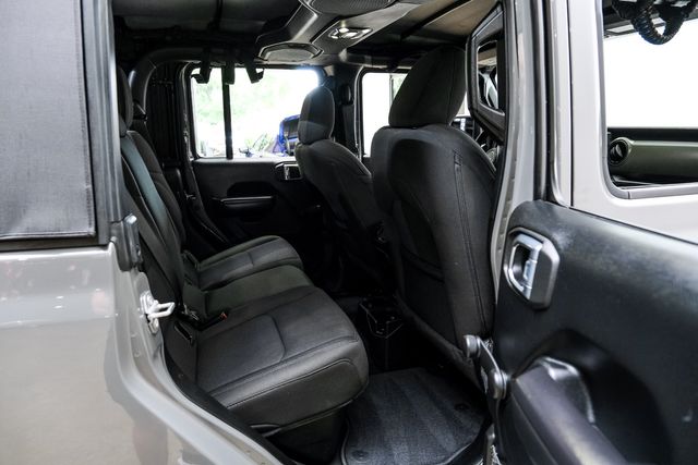 2021 Jeep Gladiator Sport  4x4,BUMPERS,LED'S, FUEL,6 SPEED, 39K MILES | Carrollton, TX | Texas Vehicle Exchange