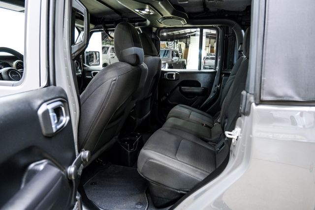 2021 Jeep Gladiator Sport  4x4,BUMPERS,LED'S, FUEL,6 SPEED, 39K MILES | Carrollton, TX | Texas Vehicle Exchange