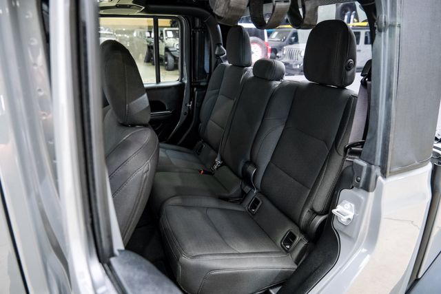 2021 Jeep Gladiator Sport  4x4,BUMPERS,LED'S, FUEL,6 SPEED, 39K MILES | Carrollton, TX | Texas Vehicle Exchange