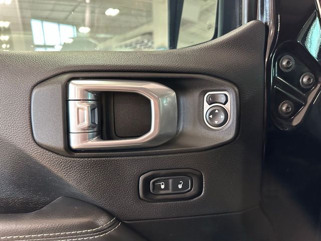 2021 Jeep Gladiator Overland Premium Package | Irving, Texas | Hopper Motorplex 2021 Jeep Gladiator Overland Premium Package | Irving, Texas | Hopper Motorplex