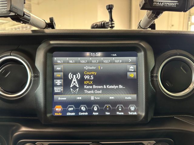 2021 Jeep Gladiator Overland Premium Package | Irving, Texas | Hopper Motorplex 2021 Jeep Gladiator Overland Premium Package | Irving, Texas | Hopper Motorplex