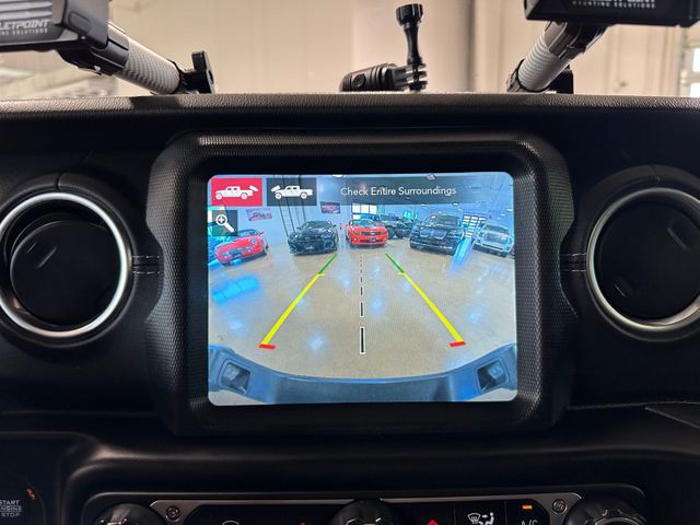 2021 Jeep Gladiator Overland Premium Package | Irving, Texas | Hopper Motorplex 2021 Jeep Gladiator Overland Premium Package | Irving, Texas | Hopper Motorplex