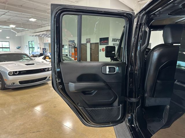 2021 Jeep Gladiator Overland Premium Package | Irving, Texas | Hopper Motorplex 2021 Jeep Gladiator Overland Premium Package | Irving, Texas | Hopper Motorplex