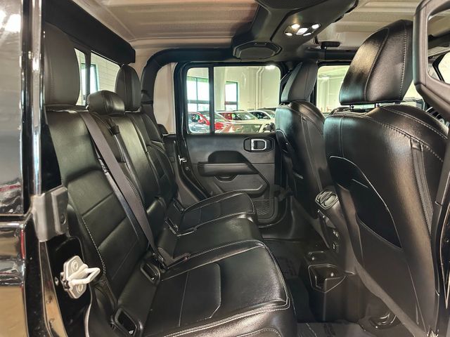 2021 Jeep Gladiator Overland Premium Package | Irving, Texas | Hopper Motorplex 2021 Jeep Gladiator Overland Premium Package | Irving, Texas | Hopper Motorplex
