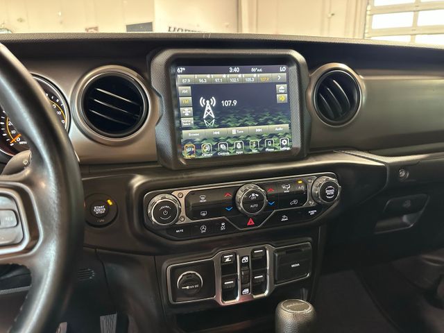 2021 Jeep Gladiator Sport 4x4 24S Technology Package Navigation Uco... | Irving, Texas | Hopper Motorplex 2021 Jeep Gladiator Sport 4x4 24S Technology Package Navigation Uco... | Irving, Texas | Hopper Motorplex