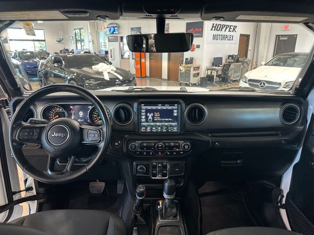 2021 Jeep Gladiator Willys 24W Alpine Navi Hardtop Tow Package | Irving, Texas | Hopper Motorplex