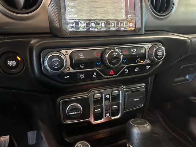 2021 Jeep Gladiator Willys 24W Alpine Navi Hardtop Tow Package | Irving, Texas | Hopper Motorplex