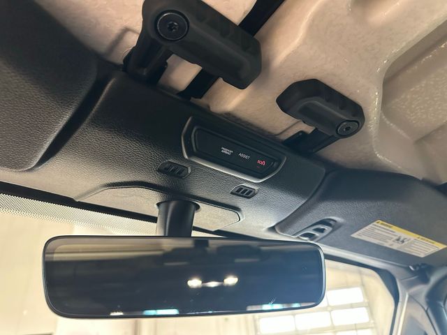 2021 Jeep Gladiator Willys 24W Alpine Navi Hardtop Tow Package | Irving, Texas | Hopper Motorplex 2021 Jeep Gladiator Willys 24W Alpine Navi Hardtop Tow Package | Irving, Texas | Hopper Motorplex