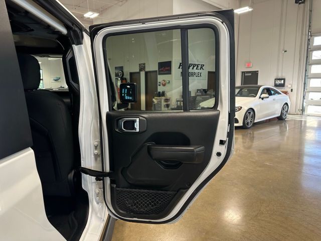 2021 Jeep Gladiator Willys 24W Alpine Navi Hardtop Tow Package | Irving, Texas | Hopper Motorplex 2021 Jeep Gladiator Willys 24W Alpine Navi Hardtop Tow Package | Irving, Texas | Hopper Motorplex