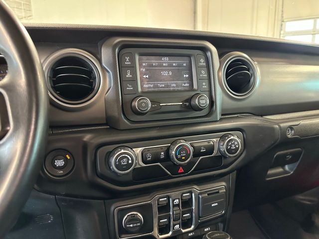 2021 Jeep Gladiator Willys | Irving, Texas | Hopper Motorplex 2021 Jeep Gladiator Willys | Irving, Texas | Hopper Motorplex