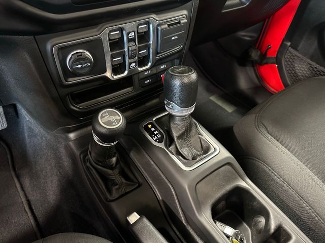 2021 Jeep Gladiator Willys | Irving, Texas | Hopper Motorplex 2021 Jeep Gladiator Willys | Irving, Texas | Hopper Motorplex