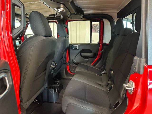 2021 Jeep Gladiator Willys | Irving, Texas | Hopper Motorplex 2021 Jeep Gladiator Willys | Irving, Texas | Hopper Motorplex