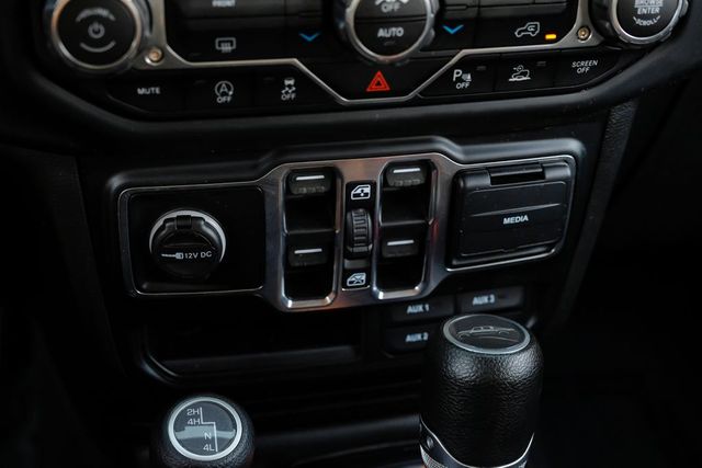 2021 Jeep Gladiator Willys 2021 Jeep Gladiator Willys