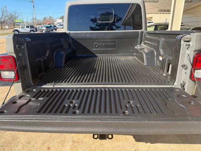 2021 Jeep Gladiator Mojave 2021 Jeep Gladiator Mojave