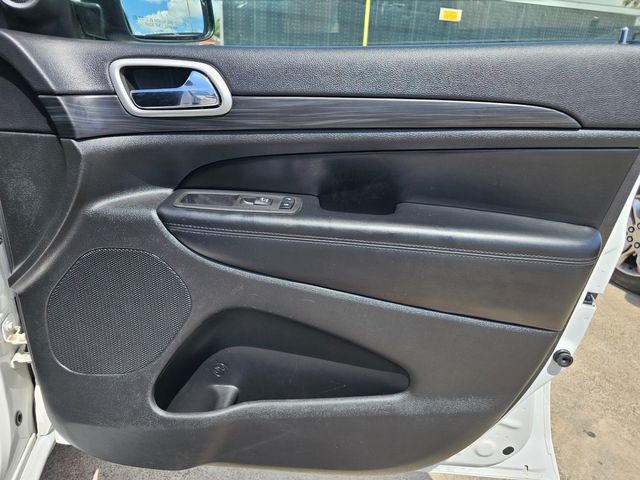 2021 Jeep Grand Cherokee Laredo X | Brownsville TX | English Motors 2021 Jeep Grand Cherokee Laredo X | Brownsville TX | English Motors