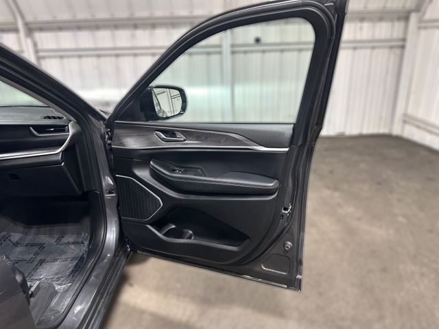 2021 Jeep GRAND CHEROKEE L LIMITED | Houston, TX | Texas Star Motors 2021 Jeep GRAND CHEROKEE L LIMITED | Houston, TX | Texas Star Motors