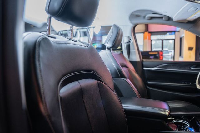 2021 Jeep Grand Cherokee L Limited | Addison, TX | Mr Car Guys 2021 Jeep Grand Cherokee L Limited | Addison, TX | Mr Car Guys