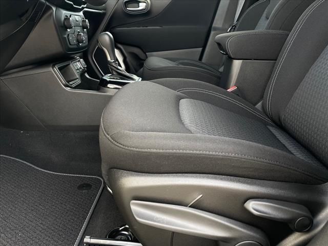 2021 Jeep Renegade Jeepster